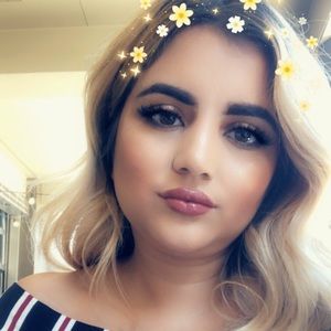 Meet your Posher, Edith